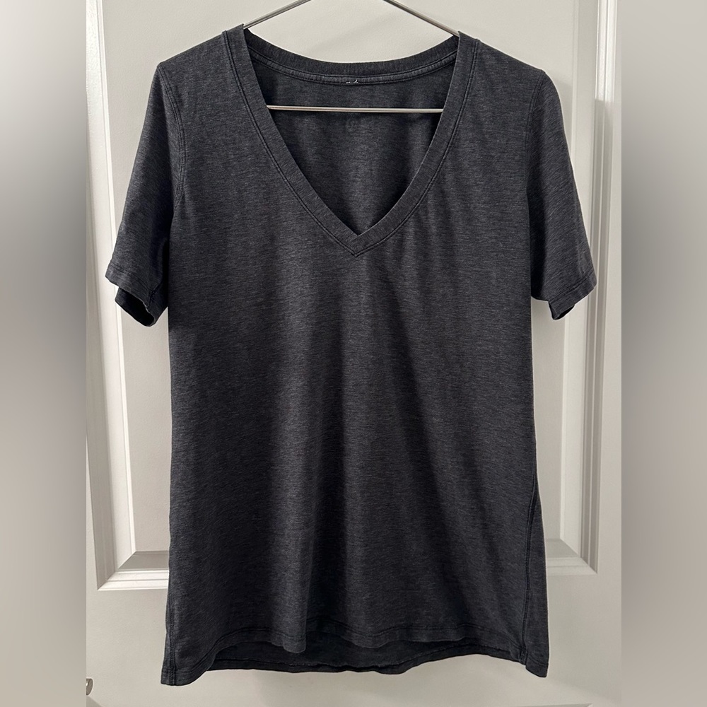 Lululemon Deep V Tee‎ | Black | 8